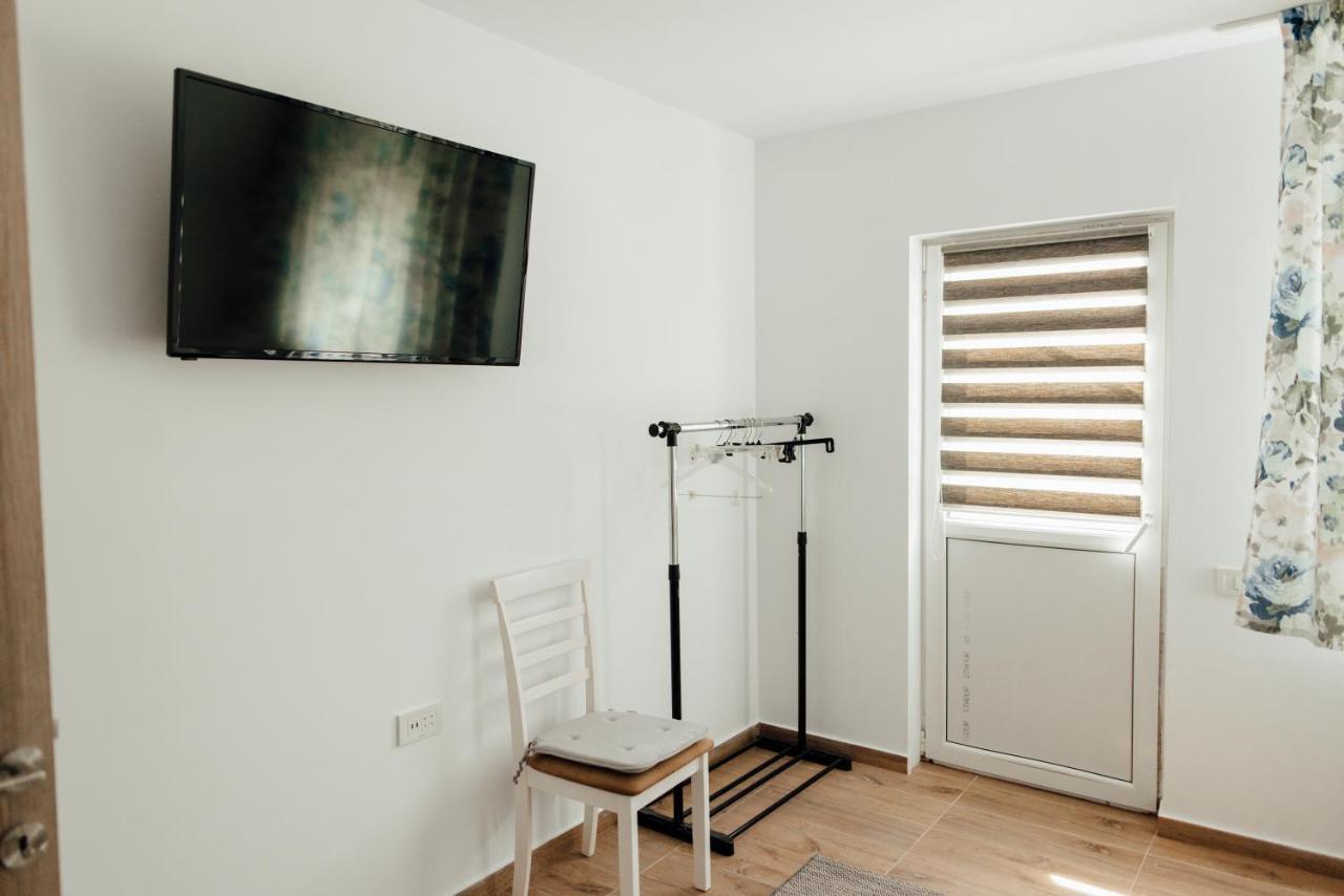 Autentic Adorabil Apartment Albestii Paminteni Экстерьер фото