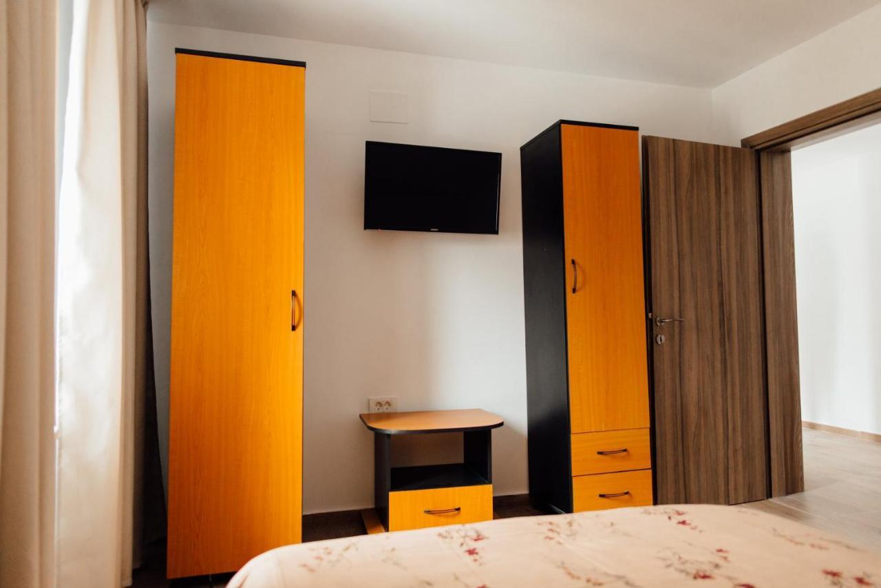 Autentic Adorabil Apartment Albestii Paminteni Экстерьер фото