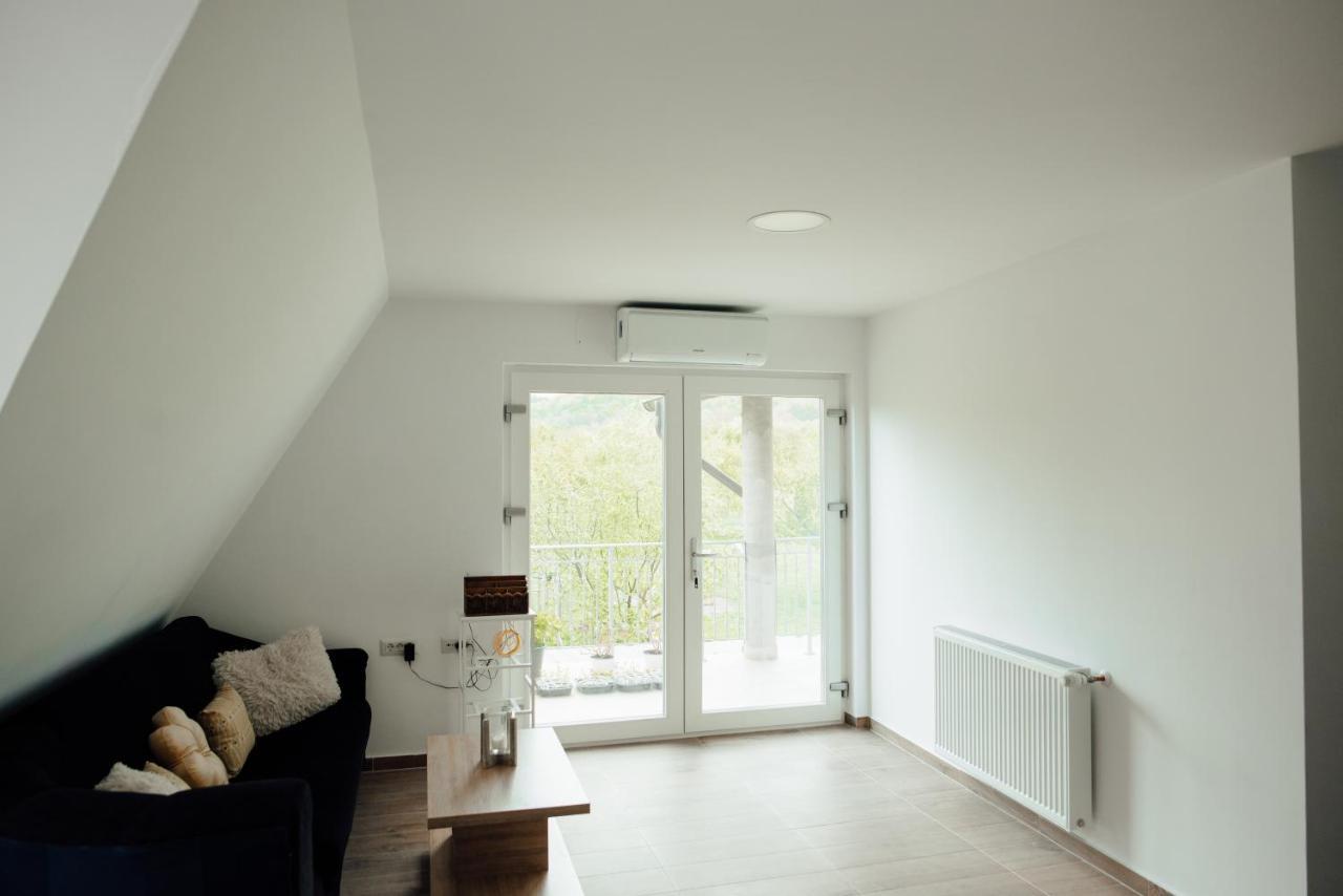 Autentic Adorabil Apartment Albestii Paminteni Экстерьер фото